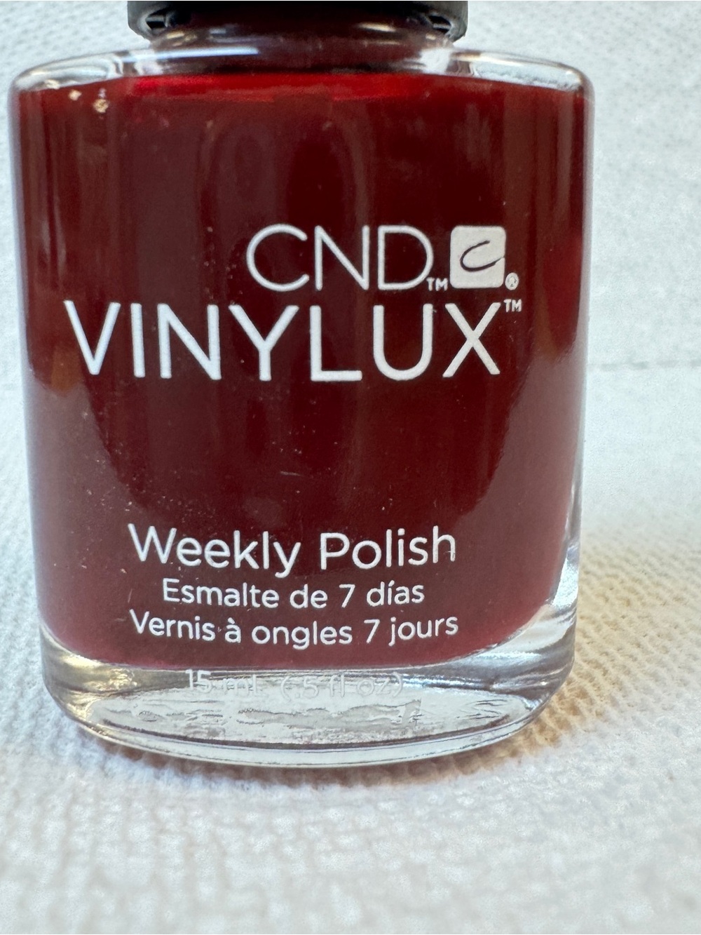 CND vinylux Weekly nail Polish #111 Decadence Deep Red new without box